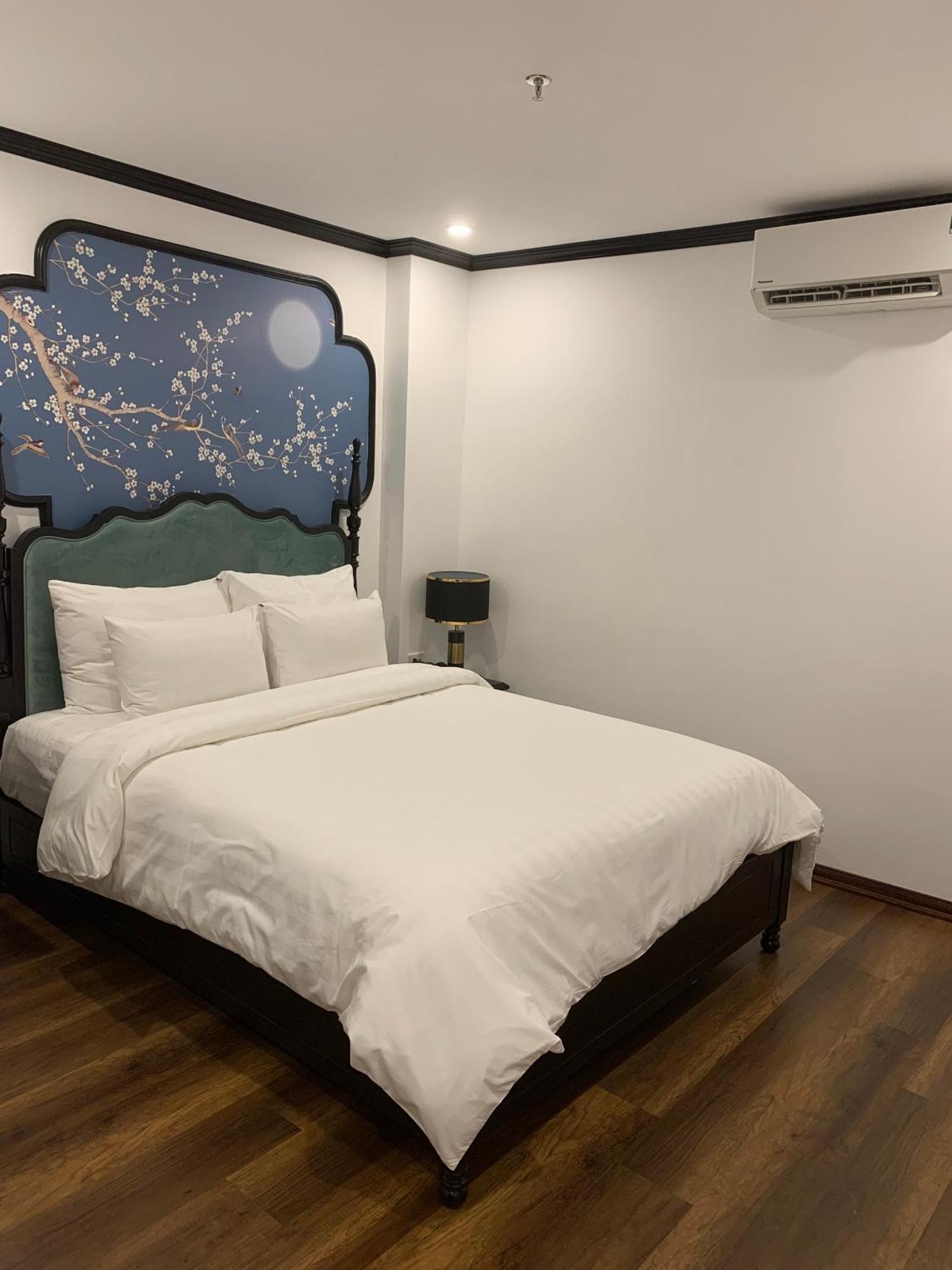 Aquarius Premium Hotel Hanoi Exterior photo